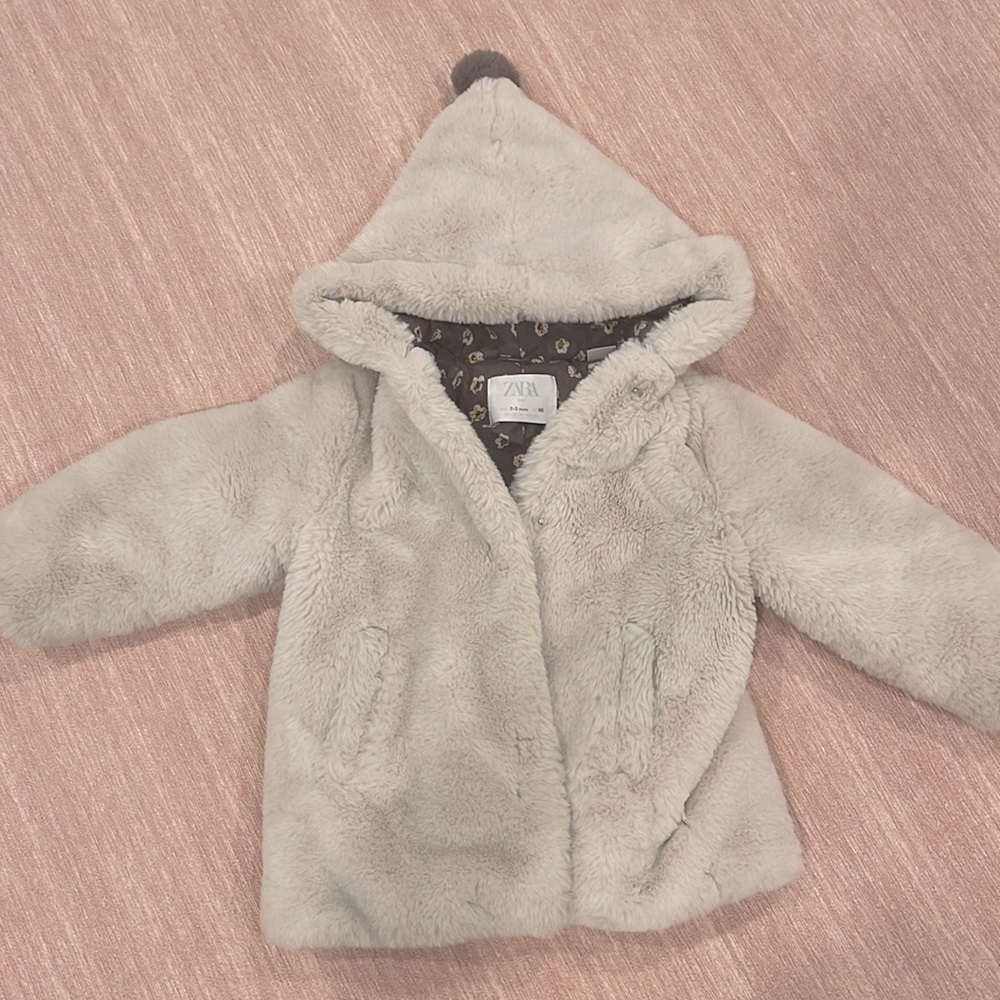 Adorable faux fur jacket for your toddler girl!